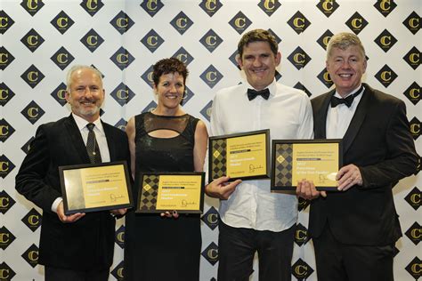 Rozwoju sieci chętnie przybliży wszystkie aspekty które pomogą podjąć decyzję o stworzeniu własnego biznesu. 2017 Franchisee Award Winners | Columbus Coffee