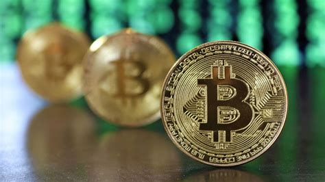 Bitcoin es la primera implementación de un concepto conocido como moneda criptográfica, la cual fue descrita por primera vez en 1998 por wei. ¿Cuánto cuesta el BITCOIN en pesos y qué es? Un nuevo ...