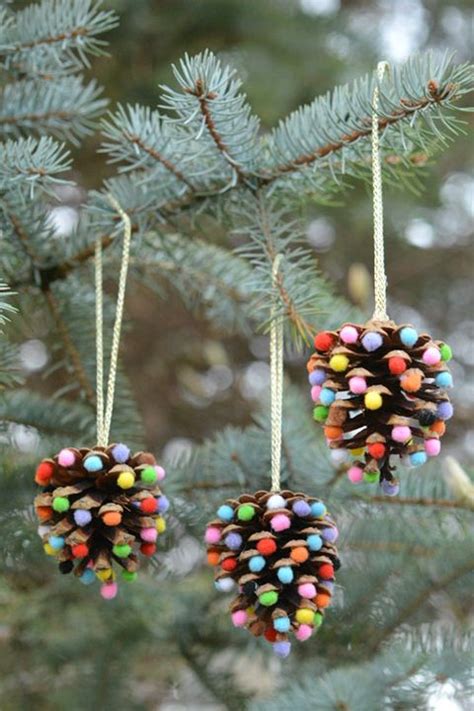 32 Pine Cone Crafts Diy Christmas Decorations And Ornament