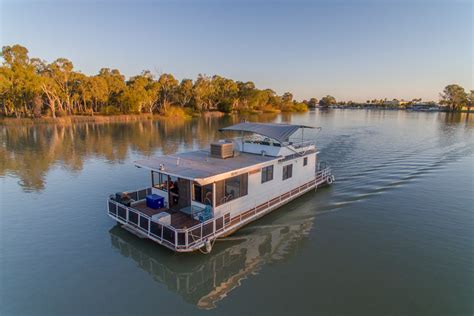 Cruising In Comfort Murray River Houseboats In South Australia Staytopia