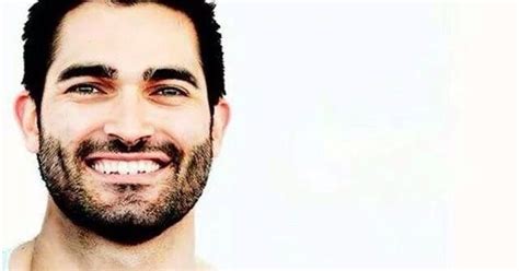 Alexis Superfan S Shirtless Male Celebs Tyler Hoechlin Showing Off His
