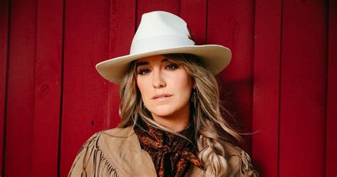 Lainey Wilson Leads 56th Cma Awards Noms Chris Stapleton Carly Pearce