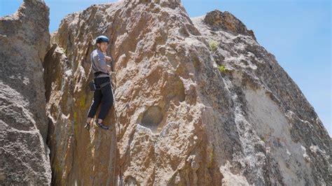 Climbing Firepower 510d Tombstone Pit Holcomb Valley Pinnacles