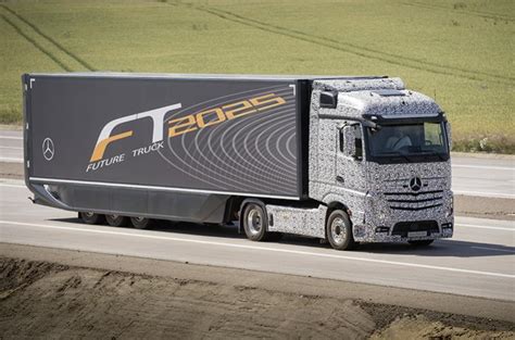 Daimler Unveils Autonomous Truck