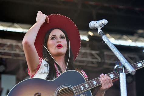 Kacey Musgraves Embarking On First Christmas Tour