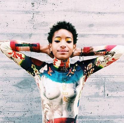 Willow Smith Naked Photo Controversy Concerned Netizens Slam Smith S