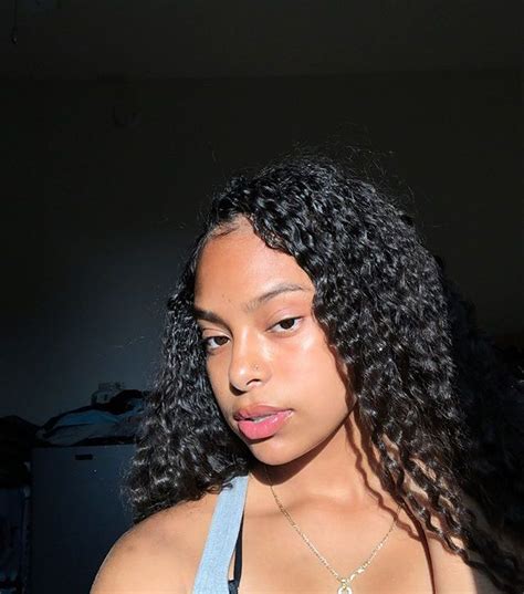 Pinterest Boujiebrat 💛 Light Skin Girls Light Skin Black Girls Curly Girl Hairstyles