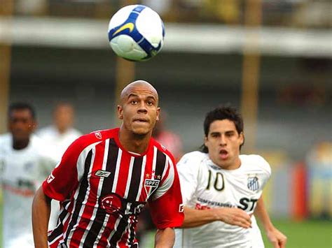 São paulo supera temporal e goleia santos em clássico argentino no morumbi. Globoesporte.com > Futebol - CONFRONTO - Santos X São ...