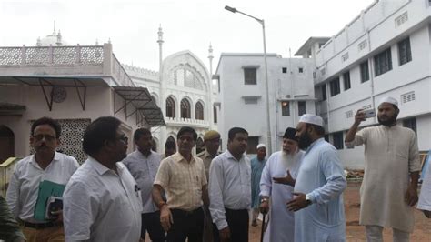 Up Madarsa Survey Officials Visit Lucknows Darul Uloom Nadwatul Ulama