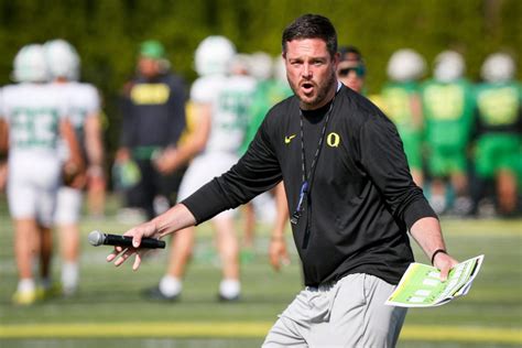 How Oregon Footballs Dan Lanning Is Preparing To Lead Ducks For Second