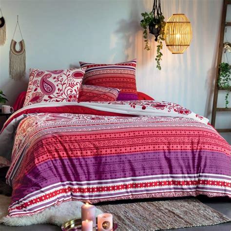 Check out our francoise saget selection for the very best in unique or custom, handmade pieces from our shops. Housse de couette Rêve Indien | Françoise Saget