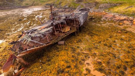 Abandoned Ship At Dalnie Zelentsi Barents Sea Oc 4000x2250