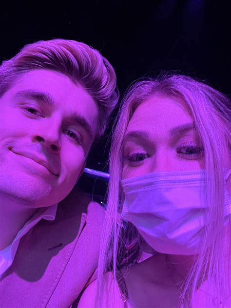 QTCinderella on Twitter: "HE WON!!!!!! https://t.co/yprLPijJdK" / Twitter