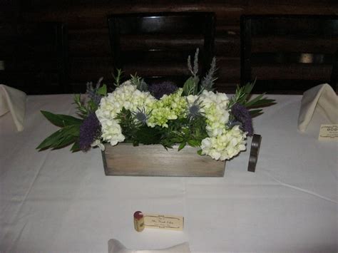 Barnwood And Hydrangea Centerpieces Hydrangea Centerpiece Hydrangea