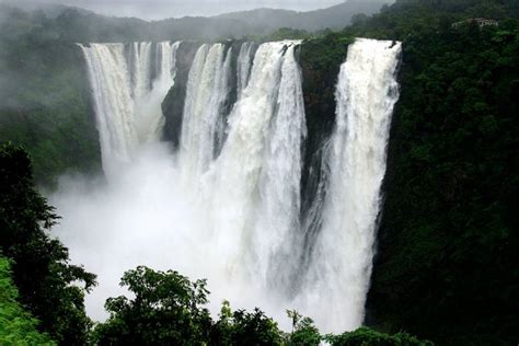 Most Popular Waterfalls In Karnataka You Must Visit