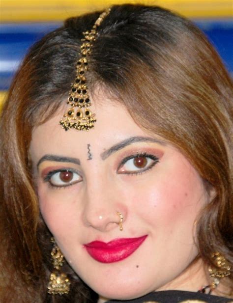 Semono Iku Pashto Music Queen Singer Nazia Iqbal New Pictures Photos