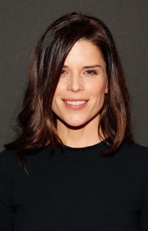 Pin By Chelle Belle On Famous Female Faces Neve Campbell Campbell