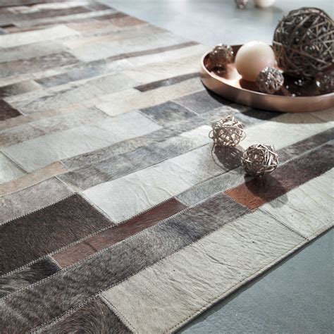 Cela passe souvent par du mobilier malin, et des rangements nombreux, afin de ne pas être envahis par nos objets indispensables du. Tappeto in pelle 140x200 | Maisons du Monde