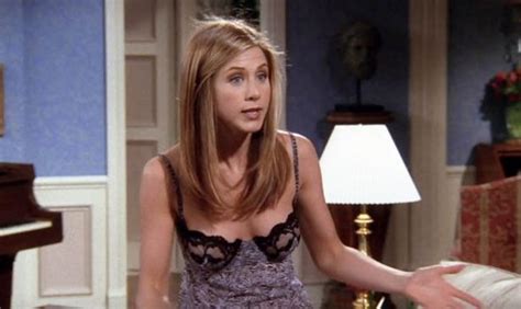Friends Fans Spot Something Very Creepy In The One With Rachel S New Dress