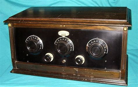 The us radio industry summary and definition: 1920s Radios | Antique radio, Vintage radio, Radio