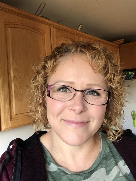 Bangs acting like bangs (because I'm a Reddit newbie) : r/curlyhair