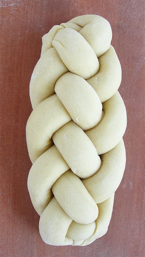 How to braid bread with 4 strands. The Four Strand Beta Bread Braid | The Fresh Loaf