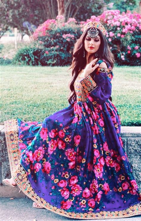 Pin By 🅰️lèénã 🅰️frèén 🇮🇳 On ️cute Afghanis ️ Afghan Dresses Pretty
