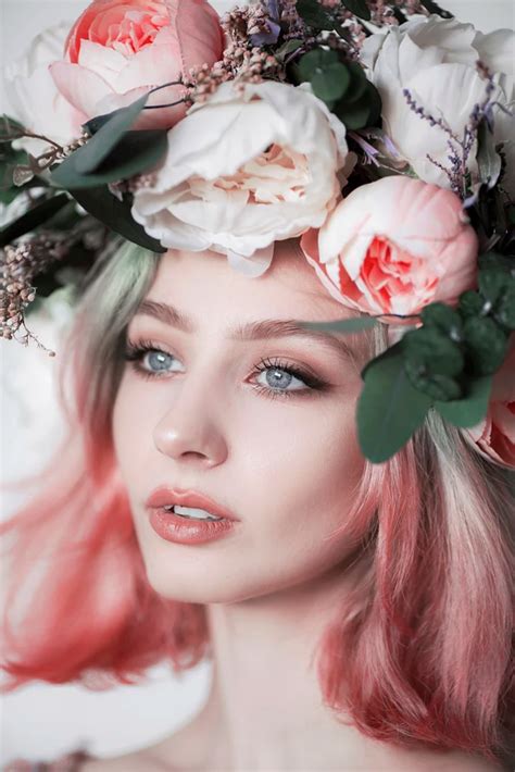 Rose Petal By Jovana Rikalo On 500px Flowers In Hair Her Hair