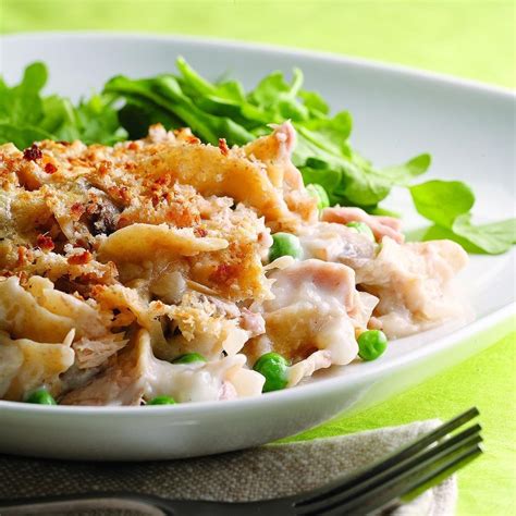 Get nicolemcmom's recipe and top tips to make this childhood classic. Skillet Tuna Noodle Casserole Recipe - EatingWell