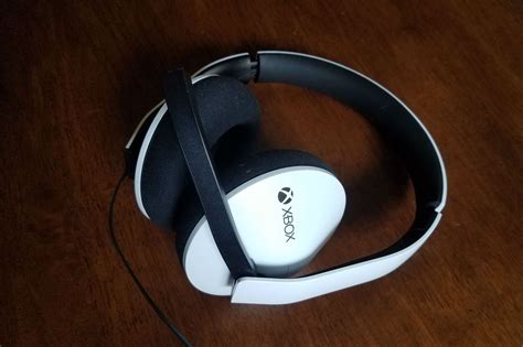 Microsoft Xbox Stereo Headset Review The Most Affordable Xbox One