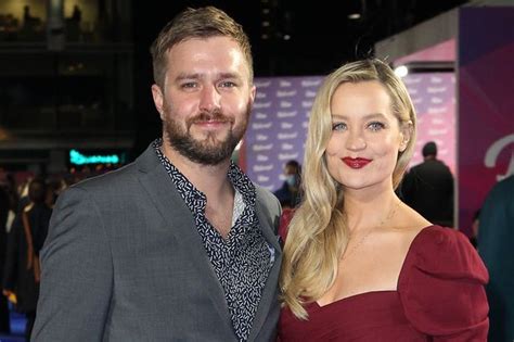 Inside Laura Whitmore And Iain Stirling S Quirky North London Home With Back Garden Pub Daily