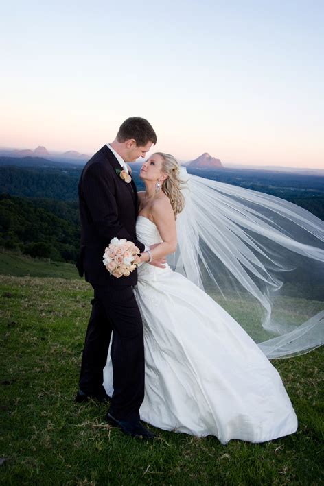 Bride Tasmania Blog: Choosing your wedding photography style