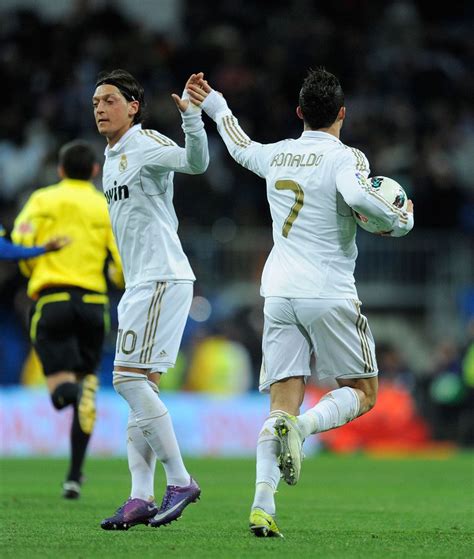Ozil And Ronaldo Wallpapers Wallpaper Cave