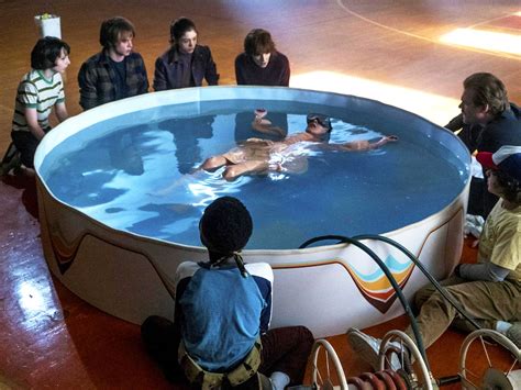 王力宏 回不去的远方 oh 漂向北方 别再问我家乡. The Science of Sensory Deprivation Tanks in Stranger ...