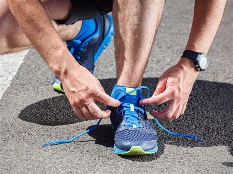 Scientists Find Why Shoelaces Keep Coming Untied