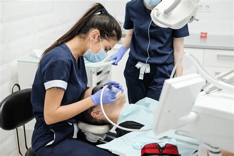 Top 5 Benefits Of Working As A Dental Assistant Uei College
