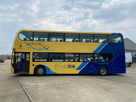 Kira2 bagaimana ya tampilan bus yang ditunggu2 para. East Norfolk (and East Suffolk!) Bus Blog: New First Coastlink Livery Revealed