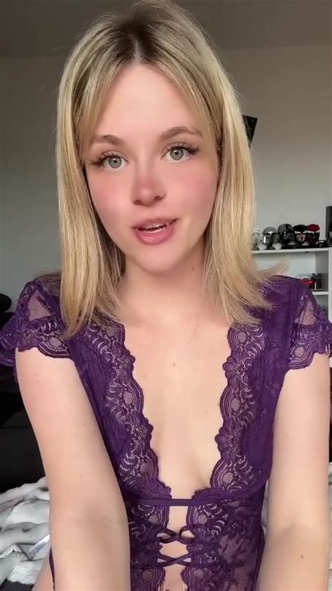Cupcax Onlyfans Show Her Boobs Video Hd