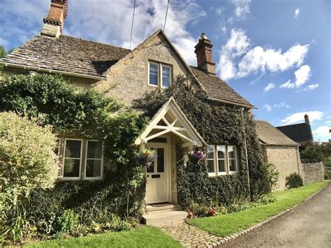 This Stunning Cotswold Holiday Cottage Is Located In Coln St Aldwyns