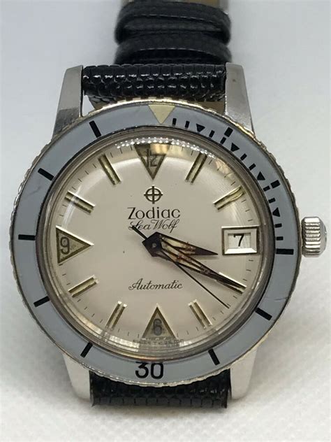 vintage 1960 zodiac seawolf bakelite rotating bezel diver men s automatic watch automatic