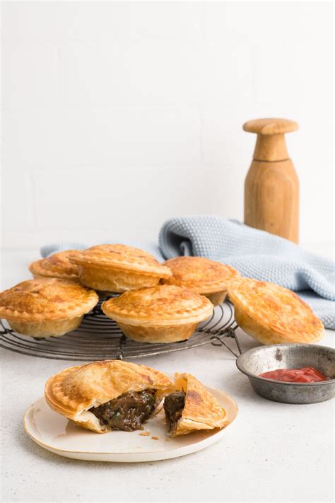 Forget pies and make this delicious steak and kidney pudding filled with meat that will melt in the mouth. Pie Maker Meat Pies with step-by-step photos | Eat, Little Bird | Recipe | Meat pie, Pies maker ...