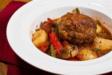 Learn how to make meatball stew. Raymond's Food | Hearty Meatball Stew
