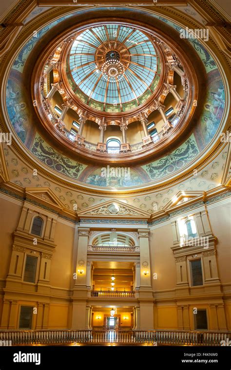 The Dome Kansas State Capitol Topeka Kansas Usa Stock Photo Alamy
