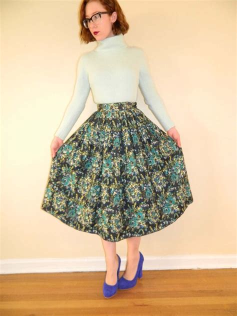 1950s Full Skirt Pleated Blue Floral Tapestry Xs