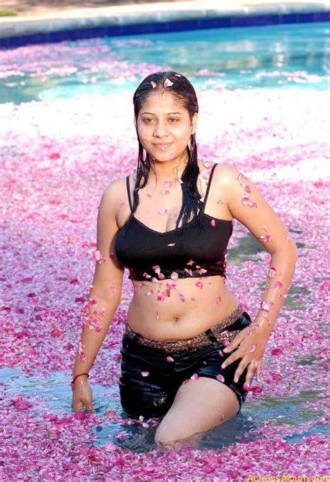 Tamil Movie Actress Bharathi Hot Navel Show Pics Actress Album
