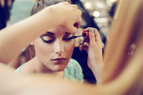 Performance Makeup Artist What Is It And How To Become One