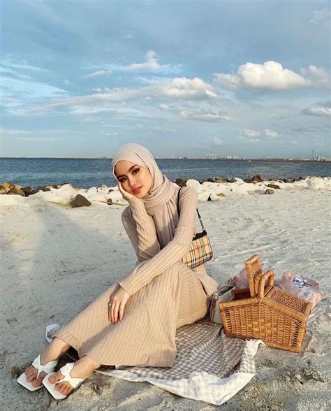 kadriyeozdemire summer fashion outfits beach beach outfit women hijab outfit summer