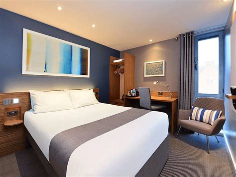 Travelodge London Central City Road Au81 2021 Prices And Reviews