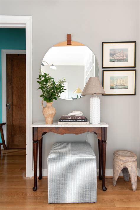 How to Carve Out an Entryway in a Small Space