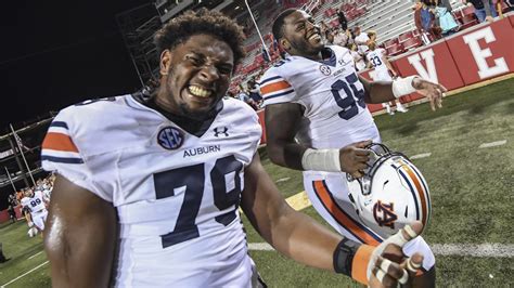 Auburn Debuts At No 14 In College Football Playoff Rankings